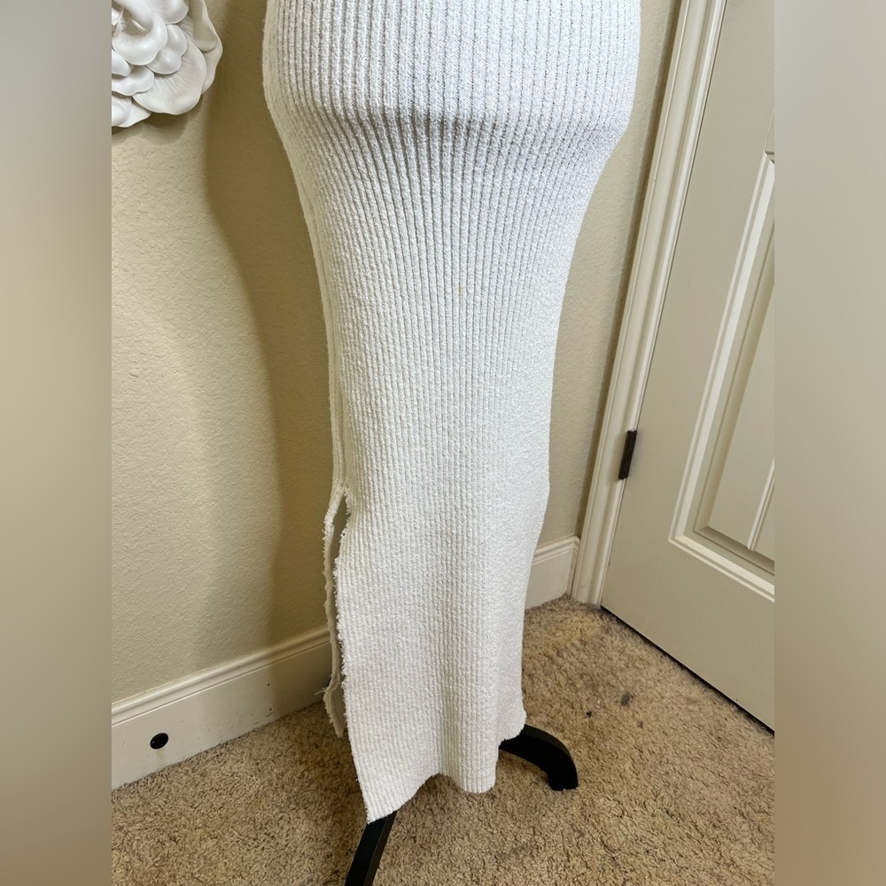 Emory Park Sleeveless Ribbed Knit Distressed Cream Midi Dress Size Small - Picture 13 of 16